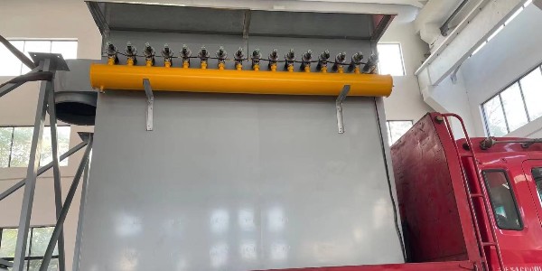 除塵器廠家耀先布袋除塵器15年生產(chǎn)經(jīng)驗，用了人人都說好
